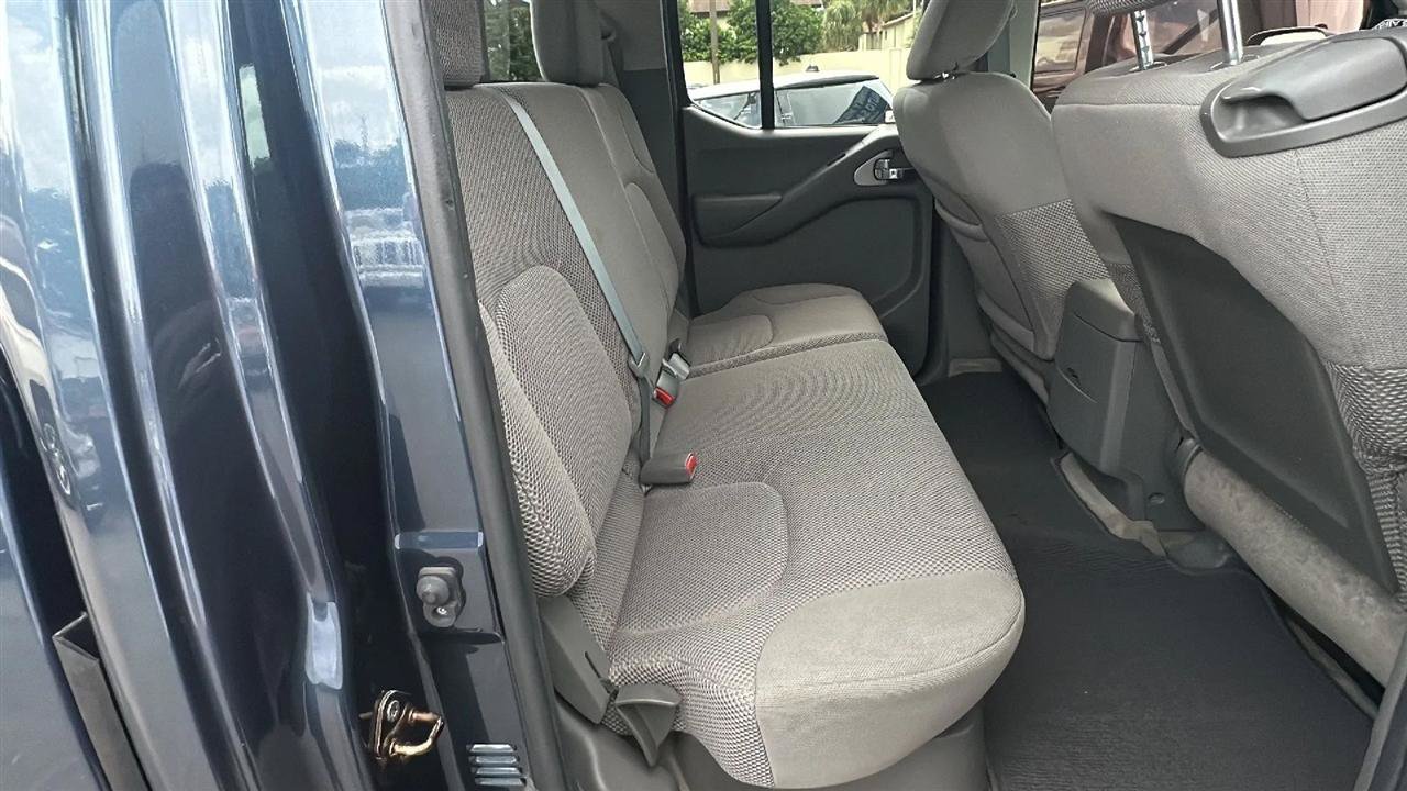 Used 2014 Nissan Frontier SV w/ SV Value Truck Package AWD/4WD image 47