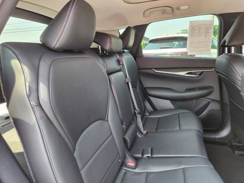 Certified 2025 INFINITI QX50 Luxe AWD/4WD image 15