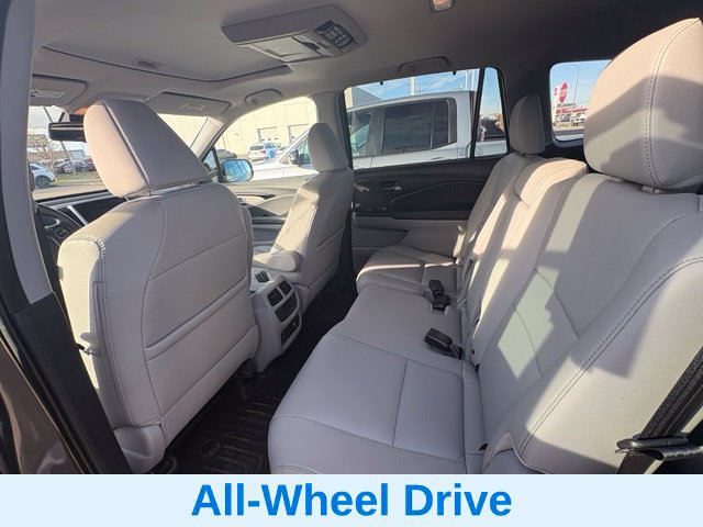 Used 2016 Honda Pilot Touring image 9