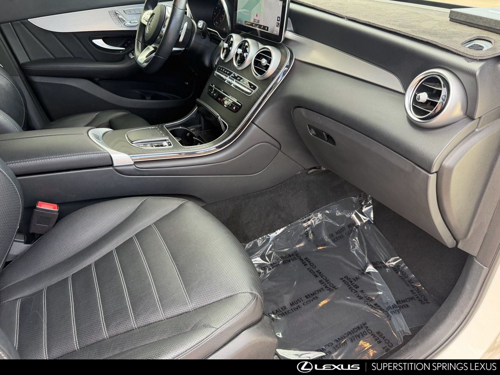 Used 2022 Mercedes-Benz GLC 300 4MATIC image 13