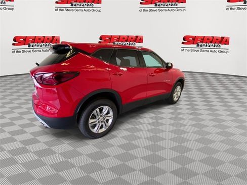 Used 2022 Chevrolet Blazer LT image 9