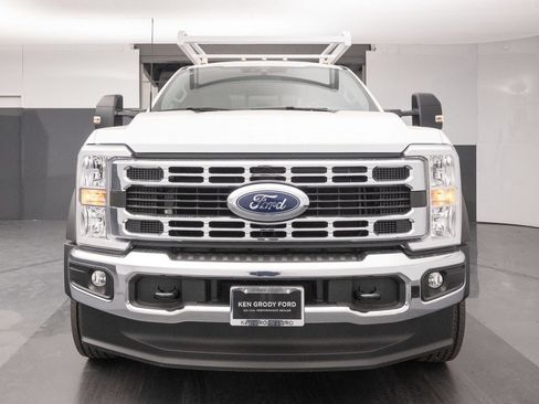 New 2026 Ford F450 XL w/ XL Chrome Package RWD image 10