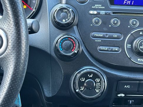 Used 2013 Honda Fit Sport image 23