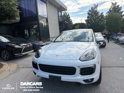 Used 2017 Porsche Cayenne S AWD/4WD image 1