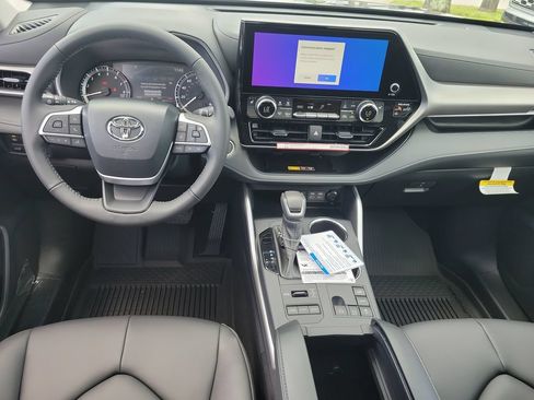 New 2026 Toyota Highlander XLE AWD/4WD image 27