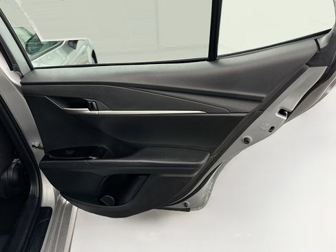 Used 2025 Toyota Camry LE image 31