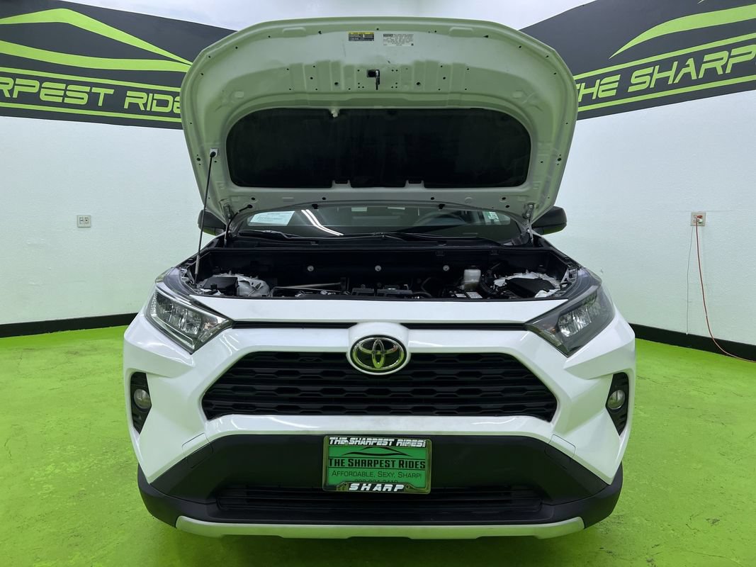 Used 2021 Toyota RAV4 LE FWD image 4