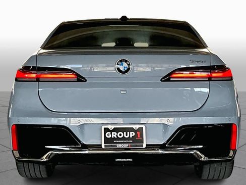 Certified 2025 BMW 740i 740i image 5