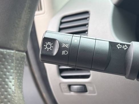 Used 2018 Nissan Frontier SV RWD image 16