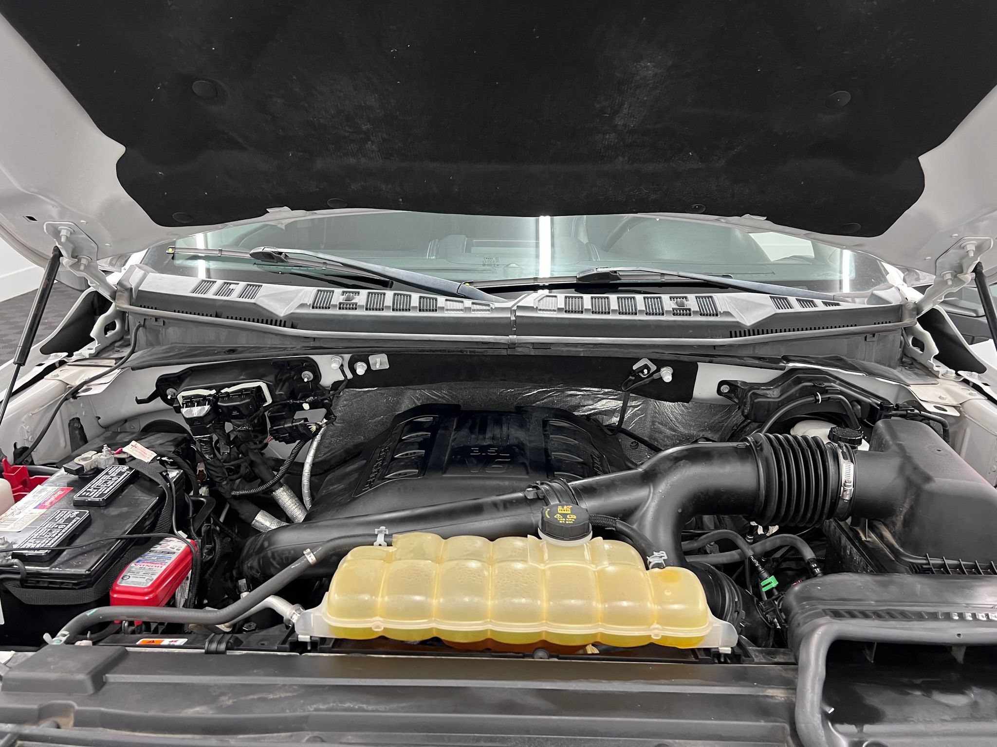 Used 2016 Ford F150 Lariat AWD/4WD image 28