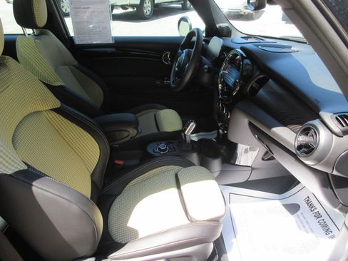 Used 2024 MINI Cooper SE w/ MINI Resolute Edition FWD image 18