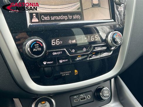 Used 2024 Nissan Murano SL image 19