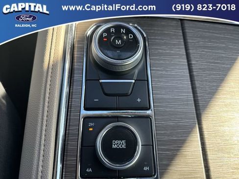 Certified 2024 Ford Expedition Limited image 30