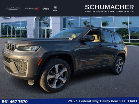 New 2026 Jeep Grand Cherokee Limited RWD image 3