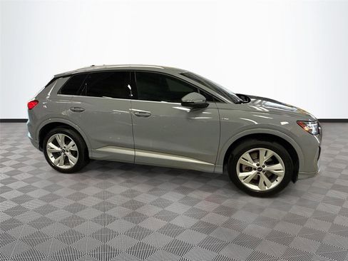 Certified 2023 Audi Q4 e-tron Prestige w/ 20" Wheel Package AWD/4WD image 8