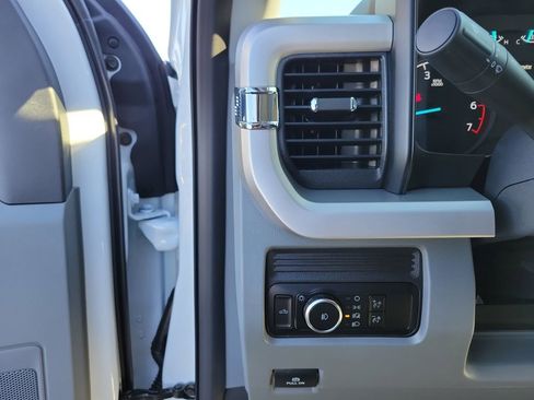 New 2026 Ford F250 XL w/ FX4 Off-Road Package image 21