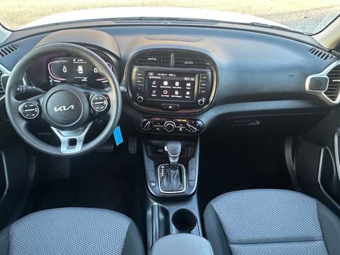 Used 2024 Kia Soul LX w/ Option Group 015 image 22