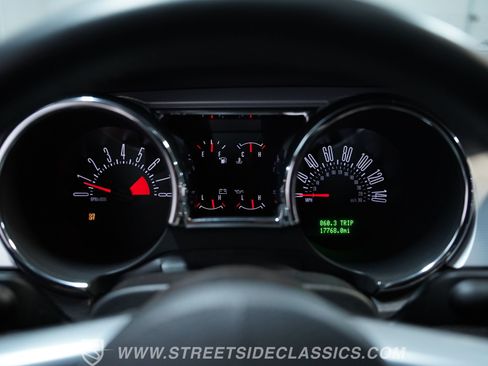 Used 2005 Ford Mustang GT RWD image 31