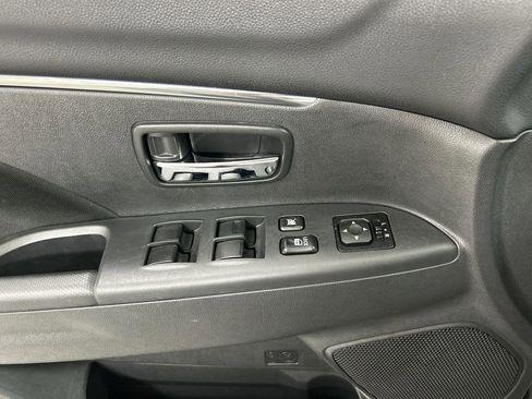 Used 2024 Mitsubishi Outlander Sport ES AWD/4WD image 11