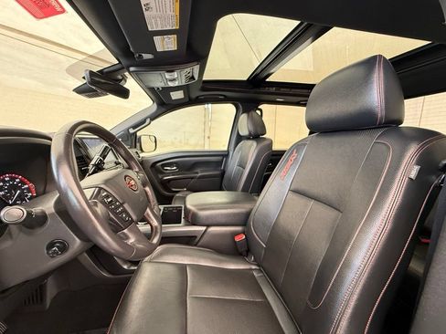 Used 2024 Nissan Titan PRO-4X w/ Pro-4x Convenience Package AWD/4WD image 41