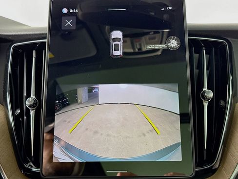 New 2026 Volvo XC60 B5 Core image 14