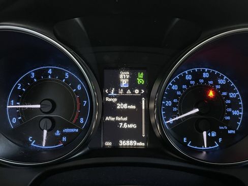 Used 2017 Toyota Corolla iM image 31