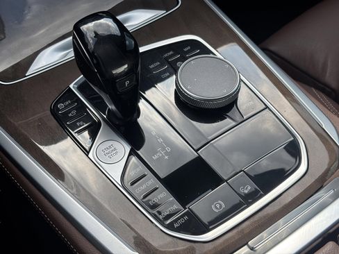 Used 2021 BMW X5 xDrive40i w/ Premium Package image 13