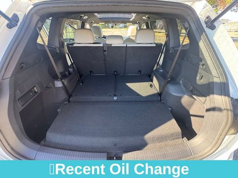 Used 2021 Volkswagen Tiguan SE R-Line w/ 3rd Row Seat Package image 29