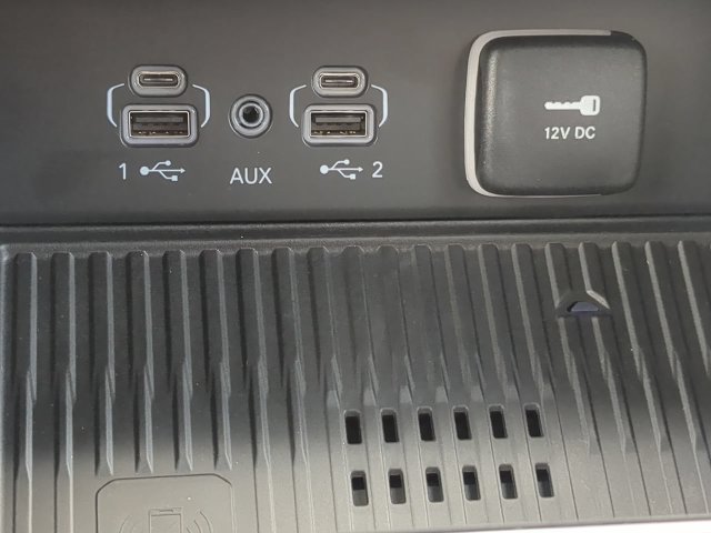 New 2027 Jeep Grand Cherokee Limited RWD image 22