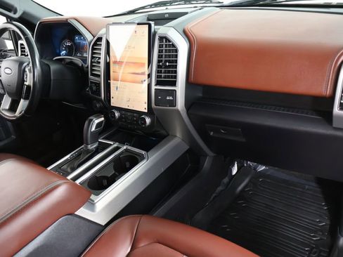 Used 2019 Ford F150 Platinum w/ Equipment Group 701A Luxury image 21