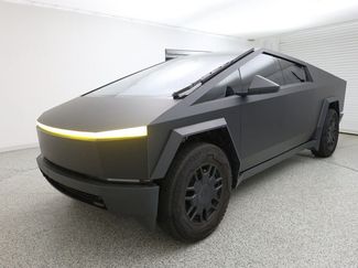Used 2024 Tesla Cybertruck AWD Crew Cab video 1