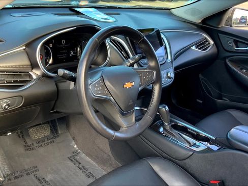 Used 2020 Chevrolet Malibu Premier FWD image 17