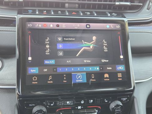 Certified 2023 Jeep Grand Cherokee 4WD 4xe w/ Luxury Tech Group II image 10