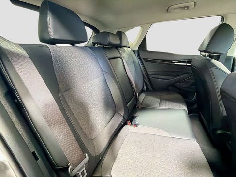 Used 2025 Kia Seltos S FWD image 27