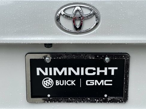 Used 2020 Toyota Highlander Limited FWD image 32