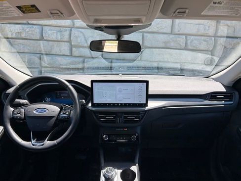 Used 2023 Ford Escape Active w/ Tech Pack #2 FWD image 10
