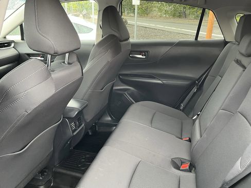 Used 2024 Toyota Venza LE image 13