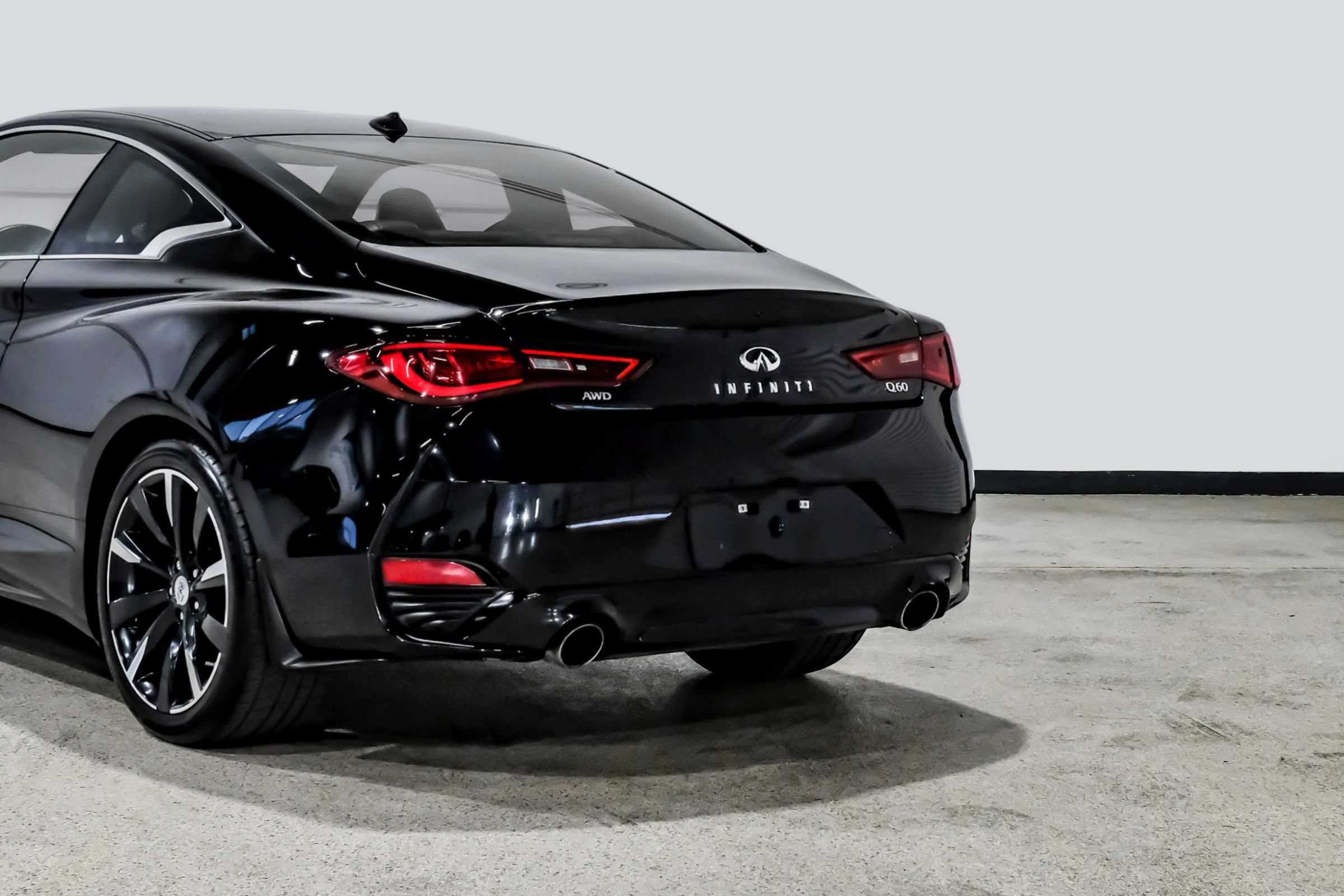 Used 2017 INFINITI Q60 3.0t w/ Premium Plus Package 3.0T AWD/4WD image 15