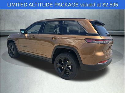 New 2026 Jeep Grand Cherokee Limited w/ Limited Altitude Package