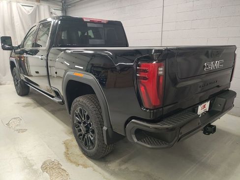 New 2026 GMC Sierra 2500 Denali w/ Denali Reserve Package AWD/4WD image 19