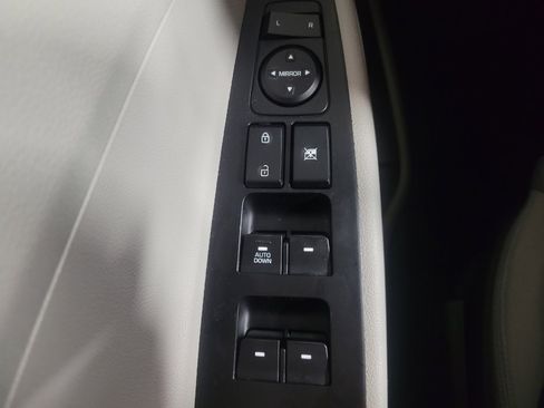 Used 2019 Hyundai Tucson SE w/ Cargo Package AWD/4WD image 27