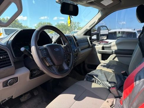 Used 2019 Ford F550 4x4 Crew Cab Super Duty w/ Power Equipment Group image 10