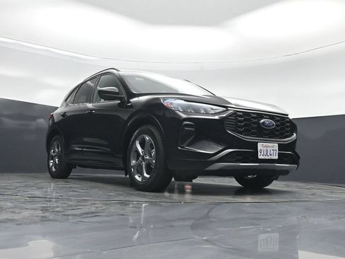 Used 2023 Ford Escape ST-Line w/ Tech Pack #1 FWD image 40