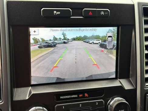 Used 2018 Ford F150 XLT w/ Equipment Group 302A Luxury AWD/4WD image 19