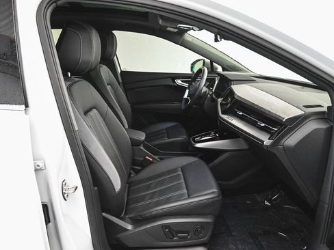 Used 2023 Audi Q4 e-tron Premium Plus w/ Premium Plus image 35