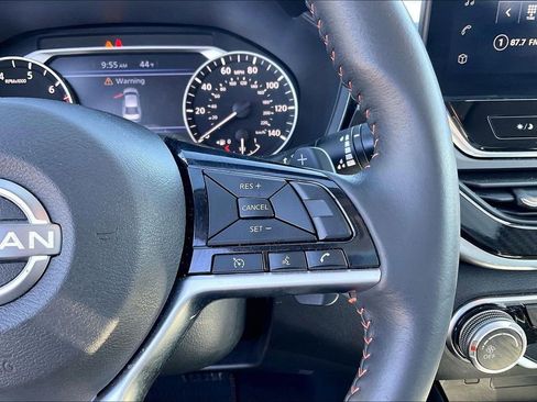 Used 2023 Nissan Altima 2.5 SR w/ SR Premium Package AWD/4WD image 18