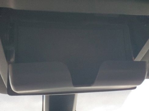 Used 2019 Lincoln MKT AWD image 32