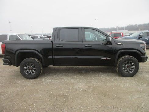 New 2026 GMC Sierra 1500 AT4X image 3