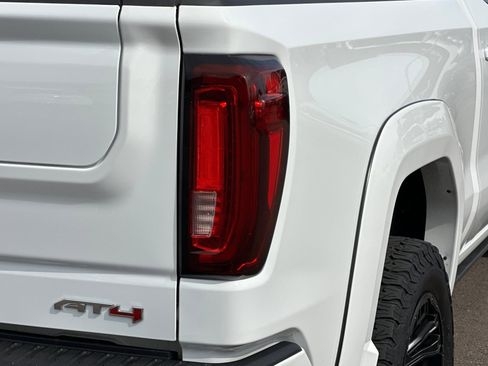 Used 2022 GMC Sierra 1500 AT4 w/ AT4 Premium Package image 25