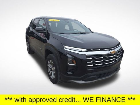 Used 2025 Chevrolet Equinox LT FWD image 9
